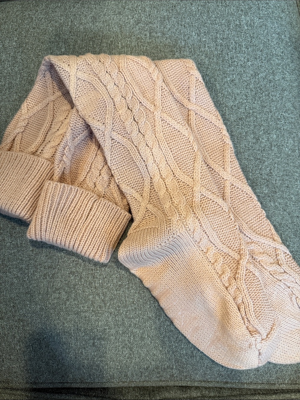 NWOT Lounge brand knit socksโ Pink